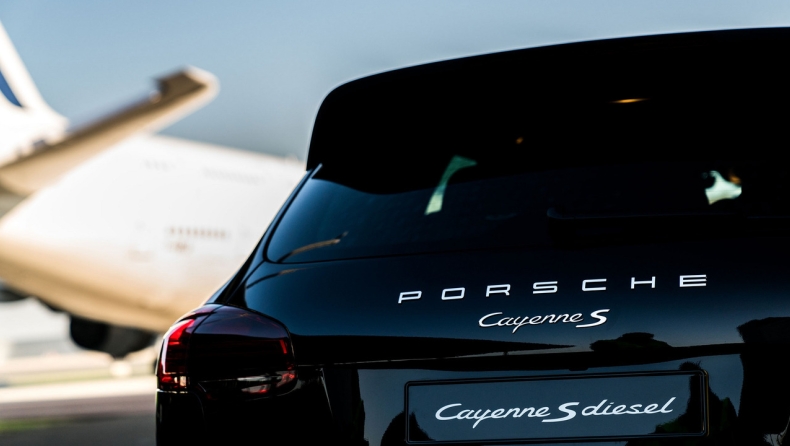 Τι ρεκόρ πέτυχε η Porsche Cayenne; (vid+pics)