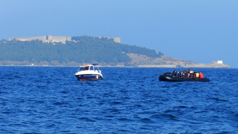 Σκάφος με μετανάστες εντοπίστηκε ανοιχτά των Χανίων
