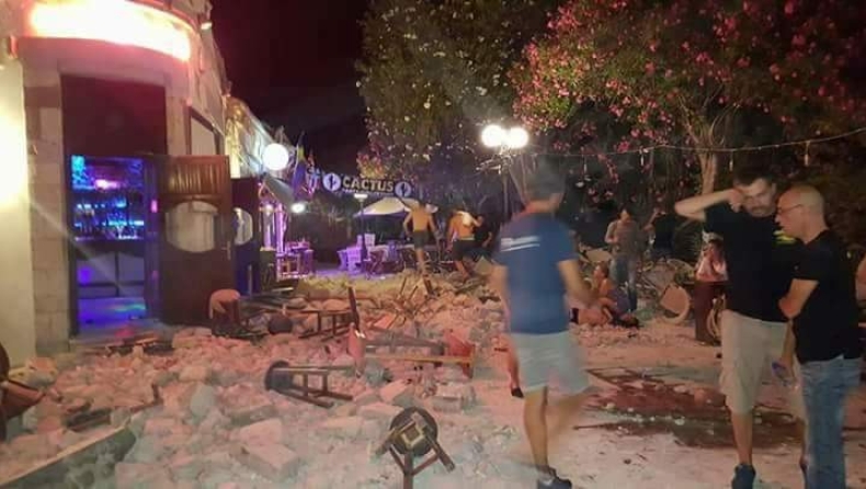 Κατέρρευσε οροφή μπαρ από τον σεισμό στην Κω! (pics)