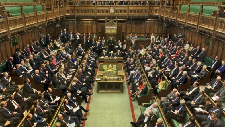 Μ. Βρετανία: Εκκενώθηκε προσωρινά το κοινοβούλιο μετά από συναγερμό για πυρκαγιά