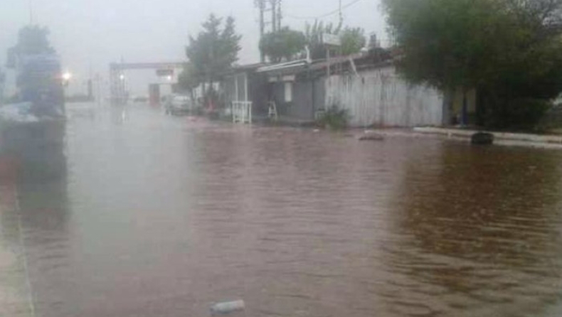 Ποτάμια οι δρόμοι στην Κυλλήνη (pics)