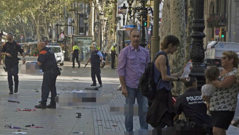 Βαρκελώνη: Νεκρός ο οδηγός του βαν, ψάχνουν ακόμα τρεις
