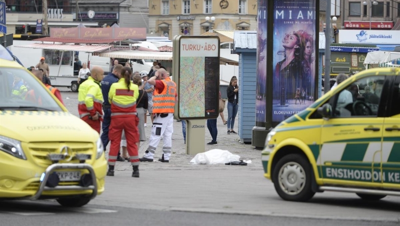 Φινλανδία: Δύο νεκροί και έξι τραυματίες, κρατείται ύποπτος για την επίθεση (pics & vid)