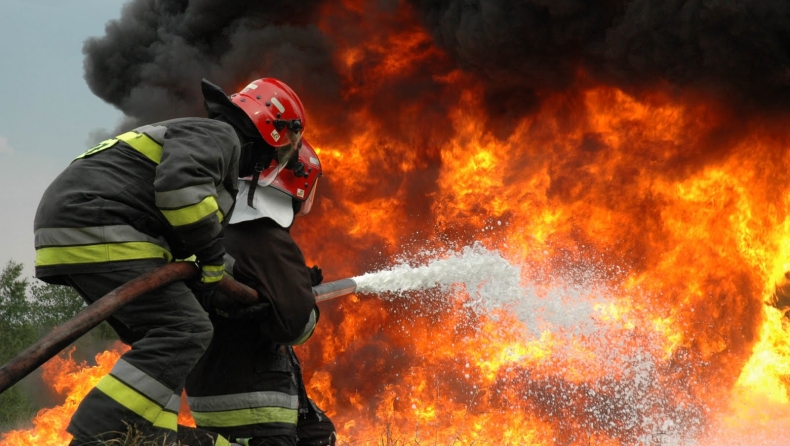 Συνεχίζονται οι επιχειρήσεις σε Αττική, Ηλεία και Ζάκυνθο! Πού υπάρχει υψηλός κίνδυνος πυρκαγιάς