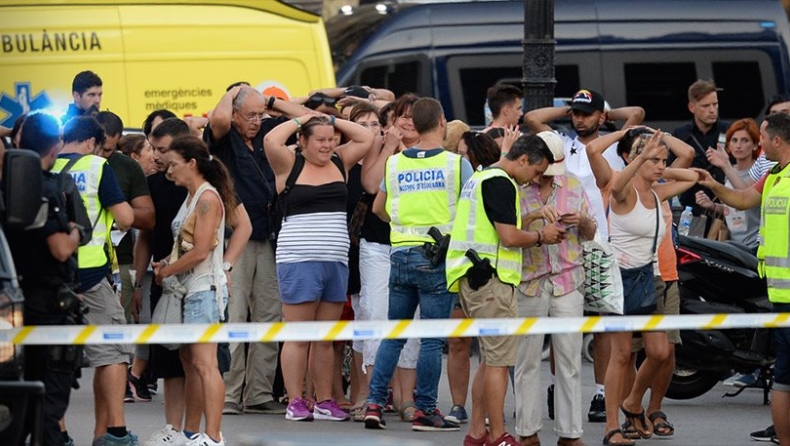 Τρόμος στην Ισπανία: 14 νεκροί, 100 τραυματίες και 2 επιθέσεις που φέρνουν το σκοτάδι στην Ευρώπη