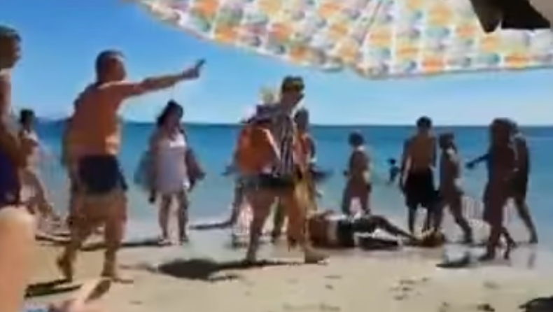 Επική «υποδοχή» σε οπαδό της Γιουβέντους σε παραλία! (vid)