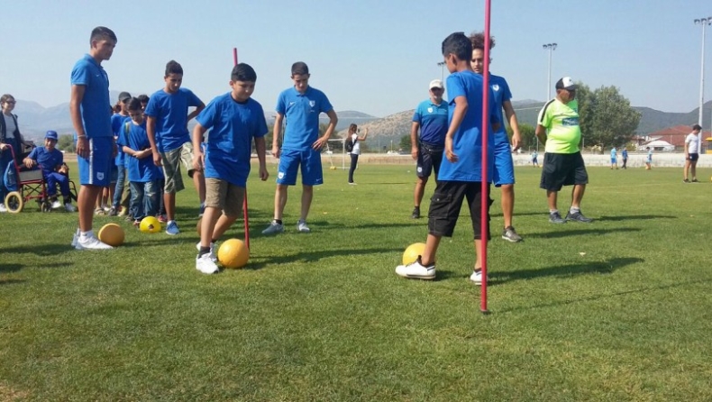 Ο ΠΑΣ Γιάννινα... διδάσκει ποδόσφαιρο σε 170 προσφυγόπουλα! (pic)