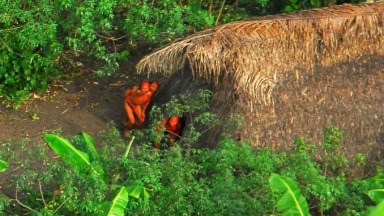 Δολοφόνησαν άγρια μέλη απομονωμένης φυλής του Αμαζονίου