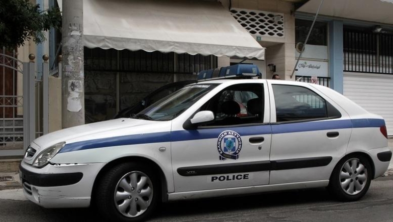 Περιστέρι: Δίδυμα τεσσάρων μηνών βρέθηκαν μόνα τους στο σπίτι