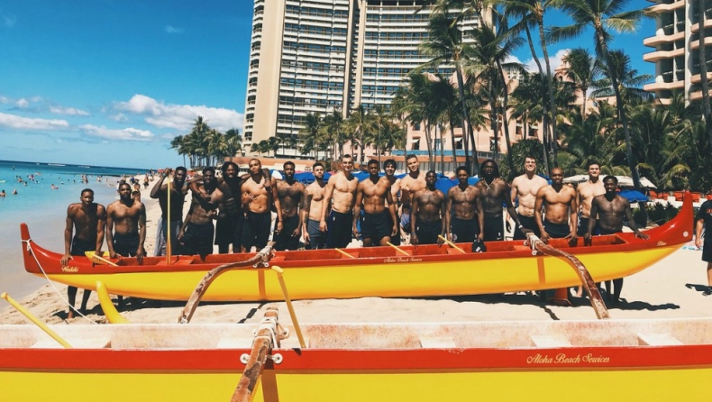 Η «ομάδα» του Μίλος Τεόντοσιτς εξόρμησε στις παραλίες της Χαβάης! (pic & vid)