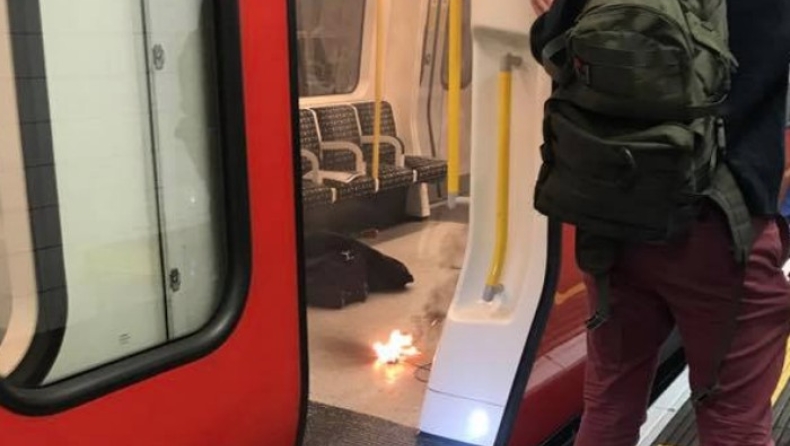 Ένας φορτιστής κινητού «έσκασε» και προκάλεσε χάος στο Λονδίνο (vid)