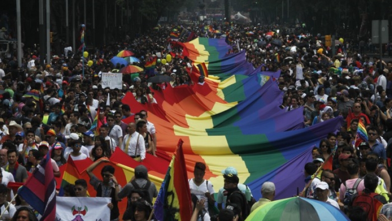 Στη Γερμανία το δικαστήριο ενέκρινε για πρώτη φορά υιοθεσία από ομοφυλόφιλο ζευγάρι