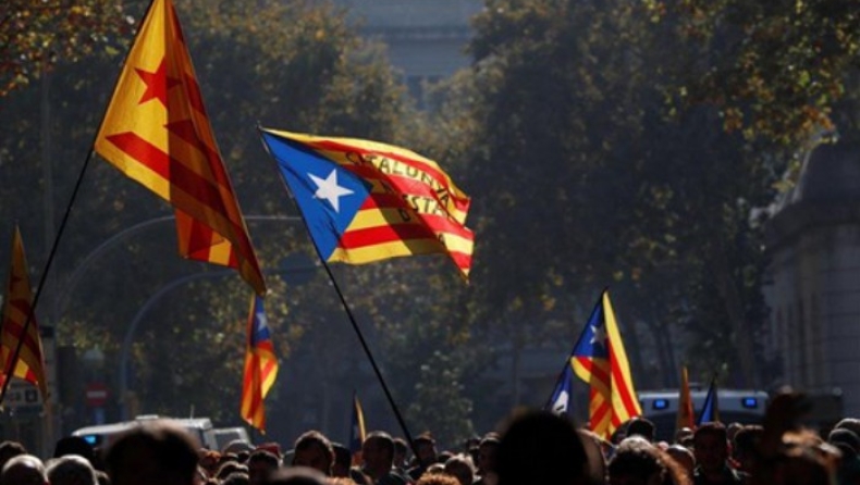 Καταλονία: Σε «ειρηνική αντίσταση» καλούν τους δημοσίους υπαλλήλους οργανώσεις και συνδικάτα