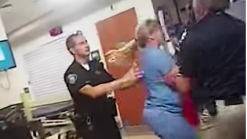 Η.Π.Α: Απολύθηκε ο αστυνομικός που συνέλαβε νοσοκόμα (pics & vid)