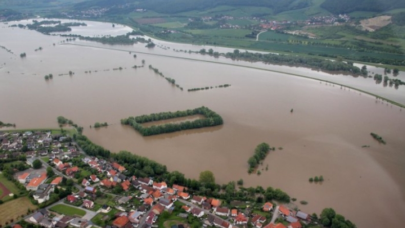 Μεγάλες καταστροφές στη Γερμανία από το πέρασμα της καταιγίδας Χέρβαρτ