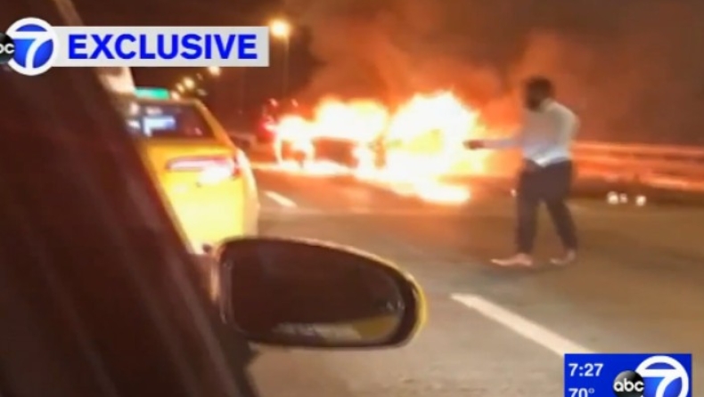 To αυτοκίνητο έπιασε φωτιά κι αντί να σώσει τη φίλη του πήρε ταξί κι έφυγε (pics & vid)