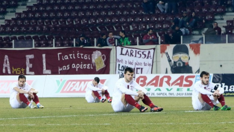 Καθιστική διαμαρτυρία των παικτών κατά Ταβέκιο