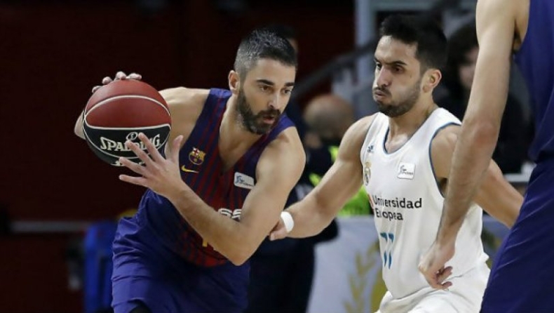 Ο Ναβάρο και ο... μικρός εαυτός του στο Palau Blaugrana (pic)