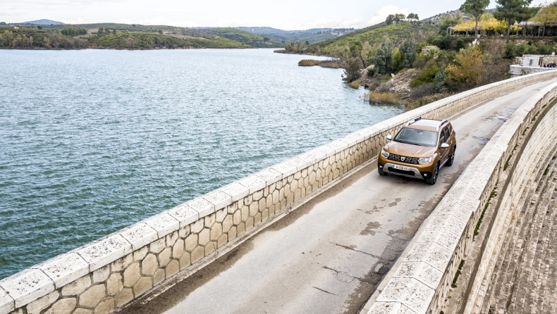 To νέο Dacia Duster προβάλλει την Ελλάδα (pics & vid)