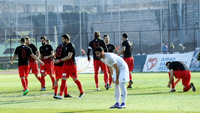 Τεσσάρα ο Απόλλων Πόντου και... ανάσα για Καλλιθέα