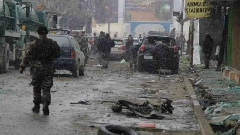 Πολύνεκρη επίθεση αυτοκτονίας σκόρπισε τον θάνατο στην Καμπούλ, 11 νεκροί και δεκάδες τραυματίες