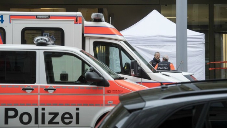 Δύο άνθρωποι σκοτώθηκαν από πυροβολισμούς έξω από τράπεζα στη Ζυρίχη