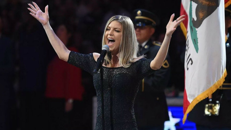 Και όμως! Η Fergie δεν ήταν η μοναδική που «εκτέλεσε» τον Εθνικό Ύμνο των ΗΠΑ! (vids)