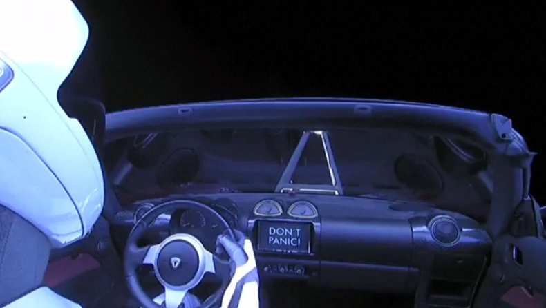 Ένα Tesla Roadster βρίσκεται ήδη στο διάστημα!