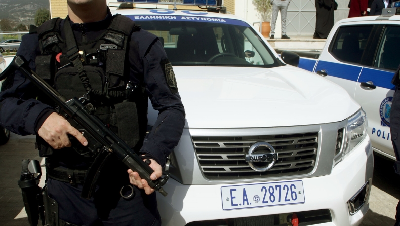 Οκτώ νέα Nissan Navara για την Ελληνική Αστυνομία (pics)