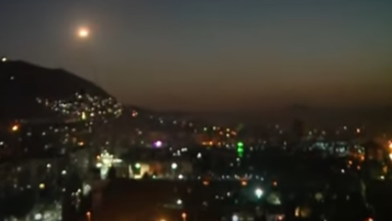 Η στιγμή της αναχαίτισης πυραύλου Κρουζ πάνω από τη Δαμασκό (vid)