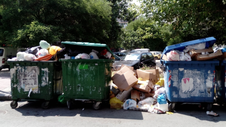 Τα σκουπίδια... πνίγουν την Κέρκυρα