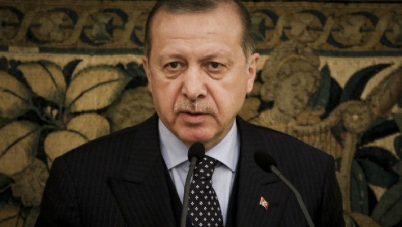 Die Welt: «Τα προεκλογικά δώρα του Ερντογάν κοστίζουν χρήματα που δεν έχει η Άγκυρα»
