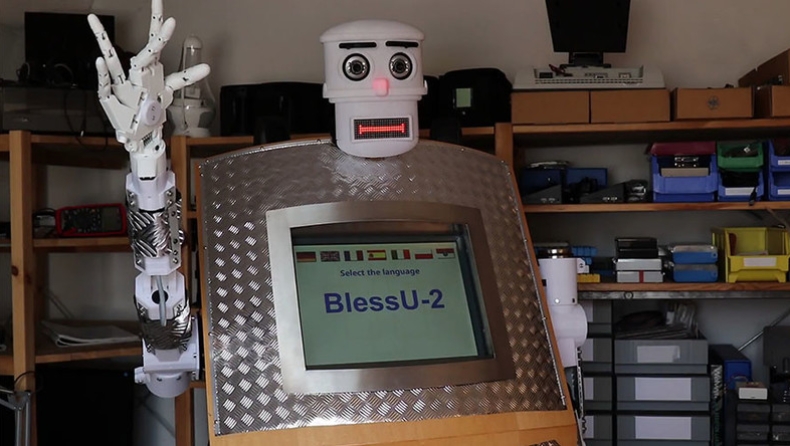 Στο μέλλον τις κηδείες θα τις κάνει ιερέας-ρομπότ