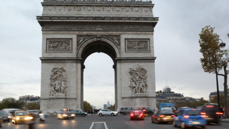 Τσετσένος ο δράστης της επίθεσης στο Παρίσι