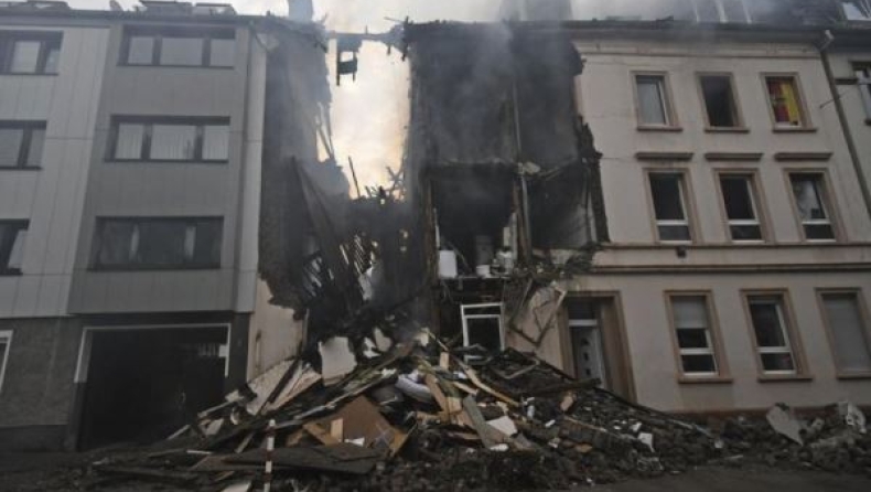 Έκρηξη με 25 τραυματίας σε κτήριο στην Γερμανία (pics & vid)