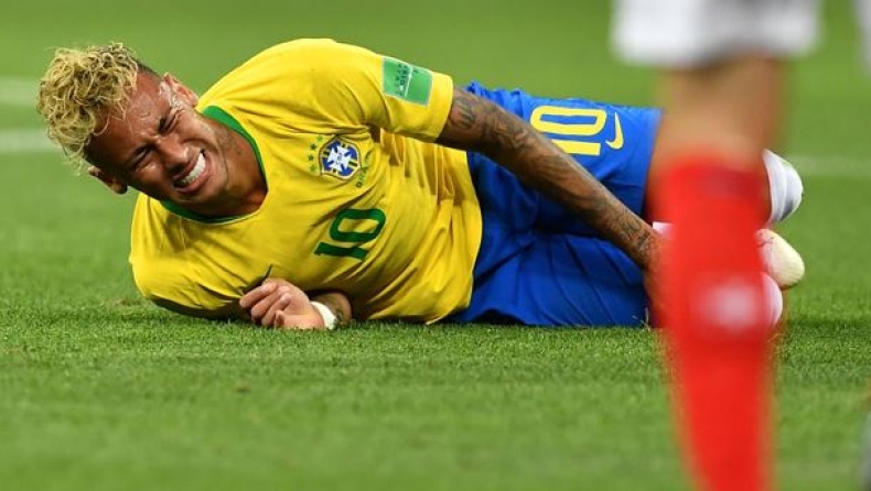 Μπαρ στο Ρίο κερνάει σφηνάκια κάθε φορά που ο Νεϊμάρ πέφτει στον αγωνιστικό χώρο! (pic)
