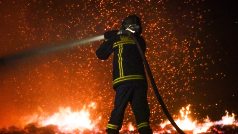 Ευρώπη: Μεγάλο μέρος της Γηραιάς Ηπείρου στο έλεος του καύσωνα και των πυρκαγιών