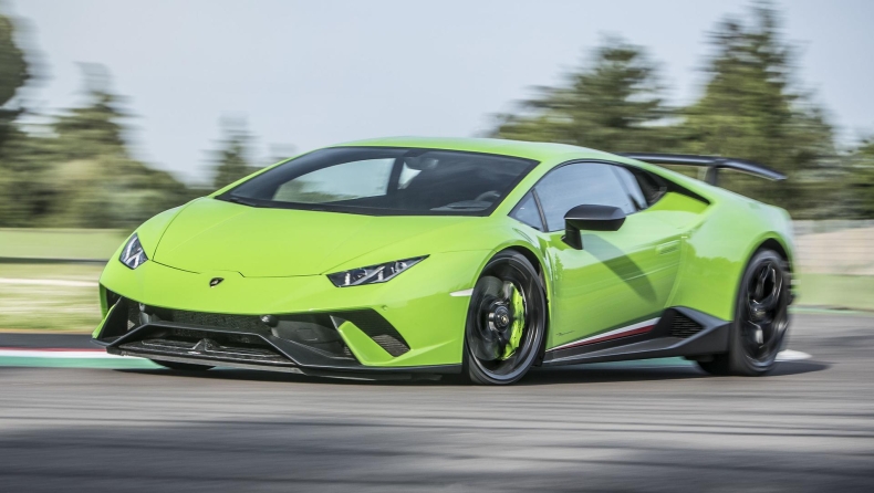 Ρεκόρ πωλήσεων σημειώνει η Lamborghini!