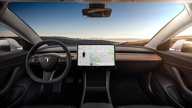 Ο K.I.T.T. έρχεται στα αυτοκίνητα της Tesla