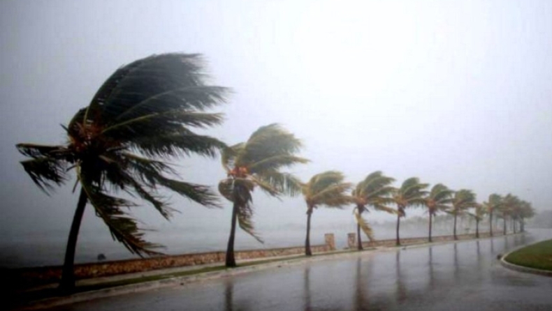 Χαβάη: Σε συναγερμό ενόψει της επέλασης του ισχυρού τυφώνα Lane