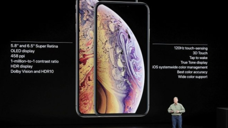 Τρία νέα iPhone και το Apple Watch 4 παρουσίασε με κάθε επισημότητα η Apple (pics & vid)