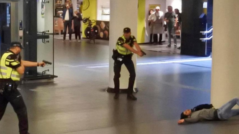 «Τρομοκρατική» χαρακτηρίζουν οι αρχές την επίθεση στον κεντρικό σιδηροδρομικό σταθμό του Άμστερνταμ
