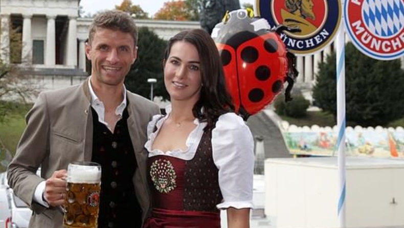 Τέσσερα ματς χωρίς νίκη η Μπάγερν, αλλά το έριξαν στις μπύρες στο Oktoberfest (pics)