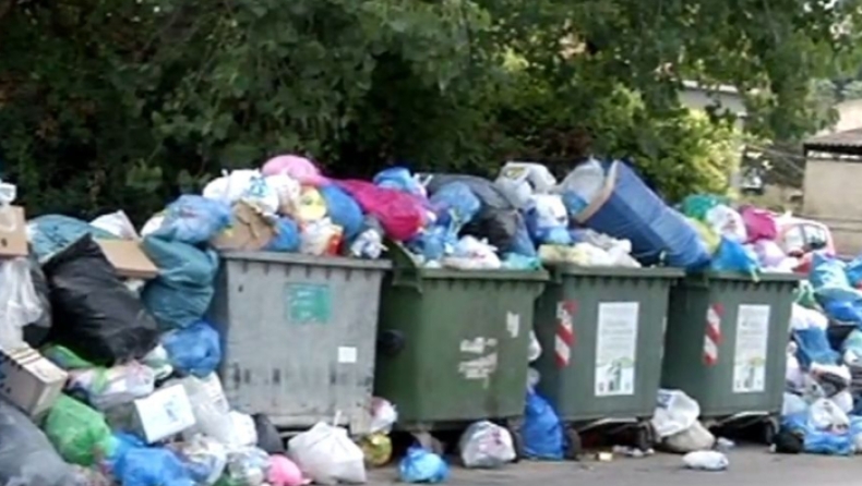 Δραματική η εικόνα από τα σκουπίδια στην Κέρκυρα (vid)