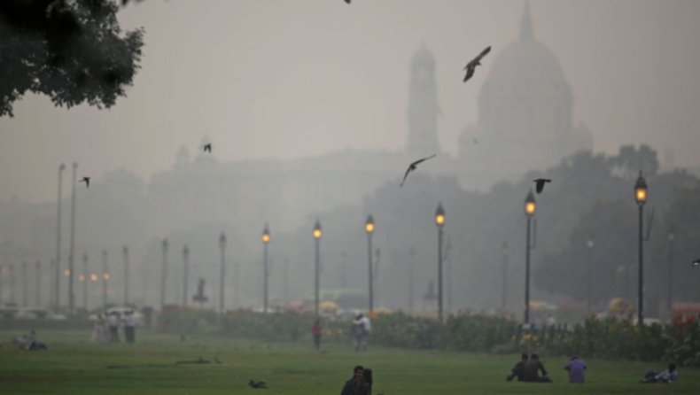 Το τοξικό νέφος ξαναέπνιξε το Νέο Δελχί: 20 φορές πάνω από το όριο η ρύπανση (pics & vid)