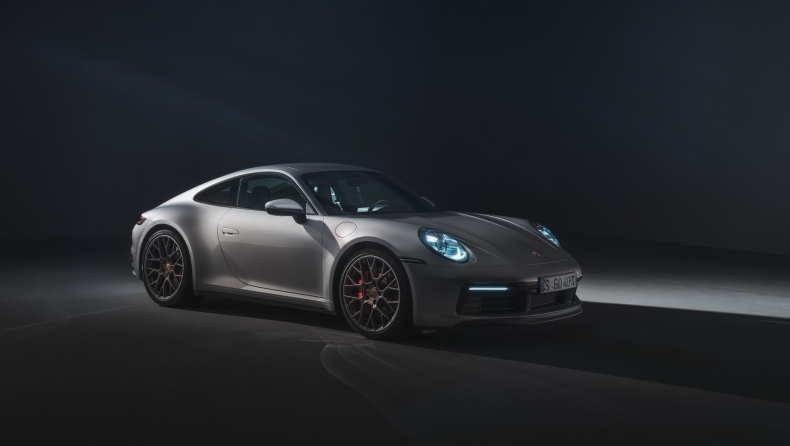 Η υβριδική Porsche 911 είναι τουλάχιστον τέσσερα χρόνια μακριά