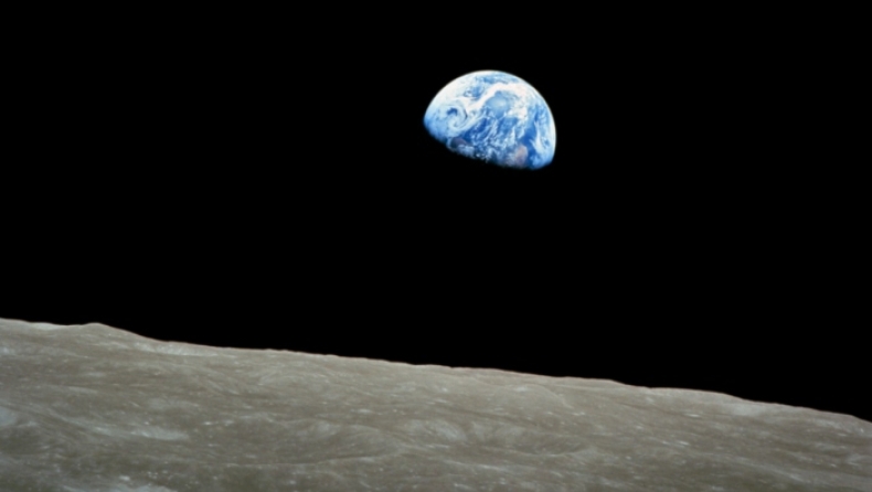 «Η αυγή της Γης»: 50 χρόνια από την πρώτη φωτογραφία του πλανήτη μας από το Διάστημα (pics)
