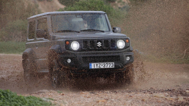 Nέο Suzuki Jimny: Μικρό τζιπάκι με μεγάλες ικανότητες