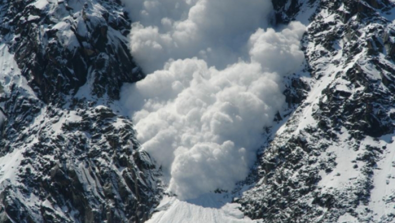 «Θαύμα» στις Άλπεις: 12χρονος έμεινε για 40 λεπτά θαμμένος στο χιόνι κι επιβίωσε