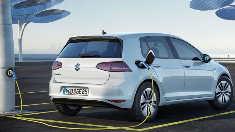 Τέλος οι κινητήρες βενζίνης και diesel για τη Volkswagen